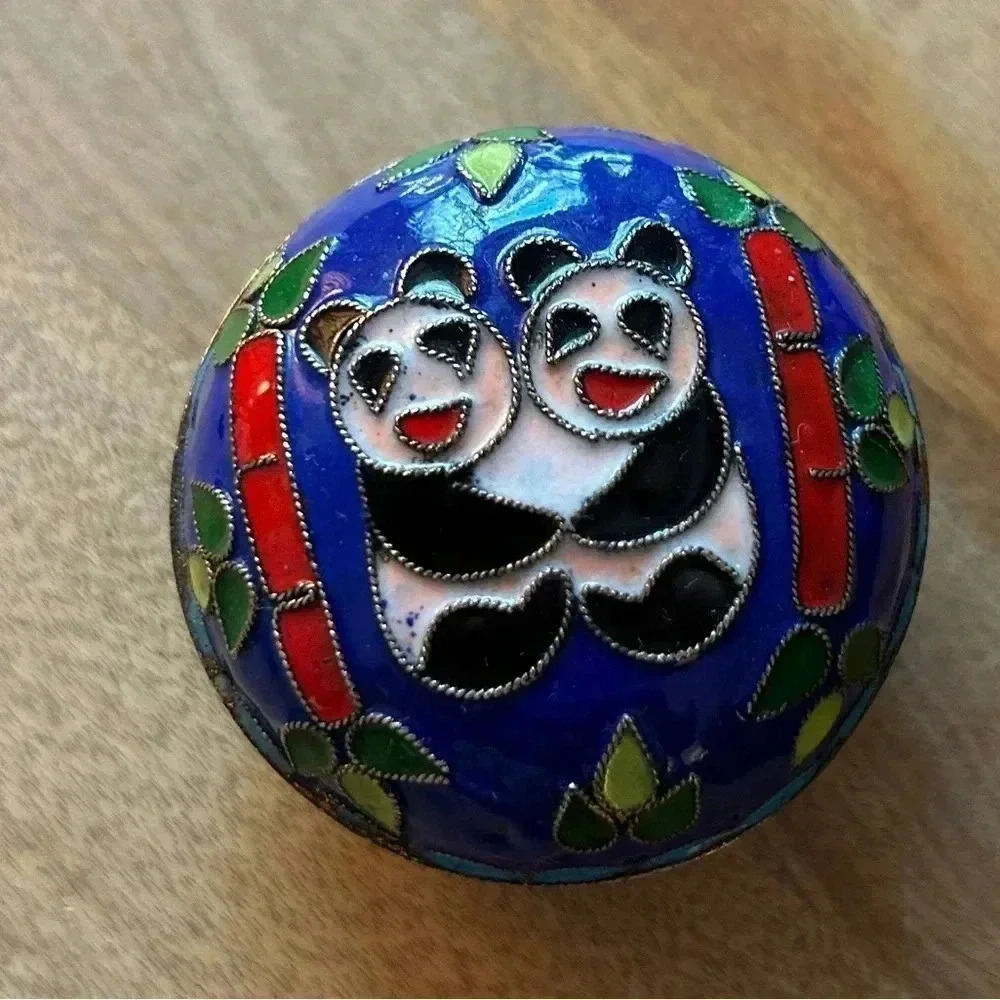 Vintage cloisonier  trinket jewelry box with adorable pandas and bamboo! Taiwan